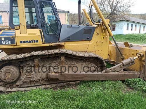 Komatsu D65E-12 scheda tecnica e recensioni